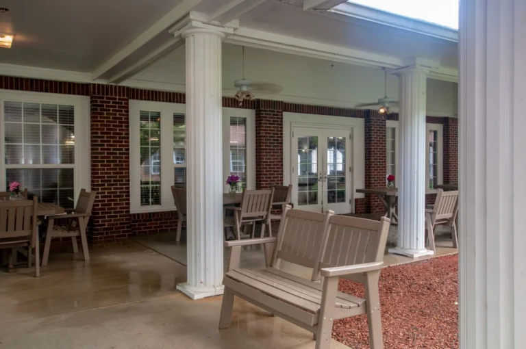 porch 92 1711658446 768x510